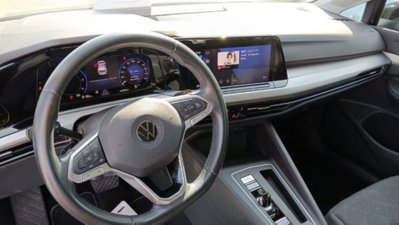 Volkswagen Golf Variant 2.0 TDI SCR DSG Life (11)