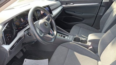 Volkswagen Golf Variant 2.0 TDI SCR DSG Life (13)