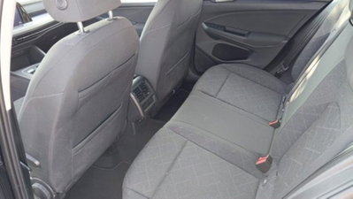 Volkswagen Golf Variant 2.0 TDI SCR DSG Life (14)