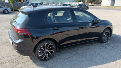 Volkswagen Golf Variant 2.0 TDI SCR DSG Life (2)