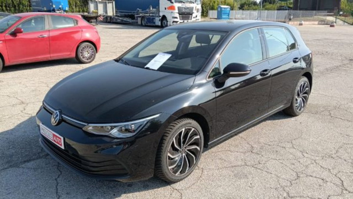 Volkswagen Golf Variant 2.0 TDI SCR DSG Life (3)