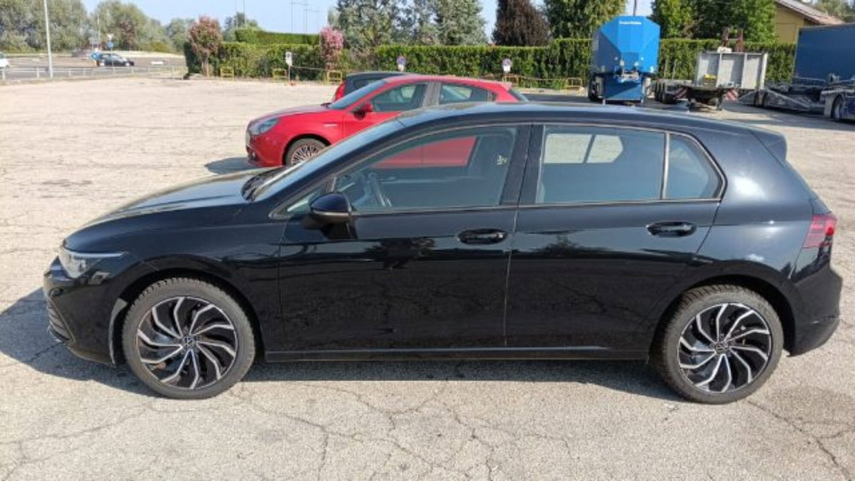 Volkswagen Golf Variant 2.0 TDI SCR DSG Life (4)