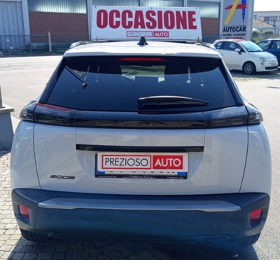 Peugeot 2008 PureTech 100 S&S Allure (11)