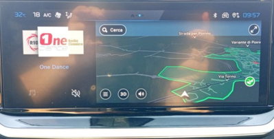 Peugeot 2008 PureTech 100 S&S Allure (16)