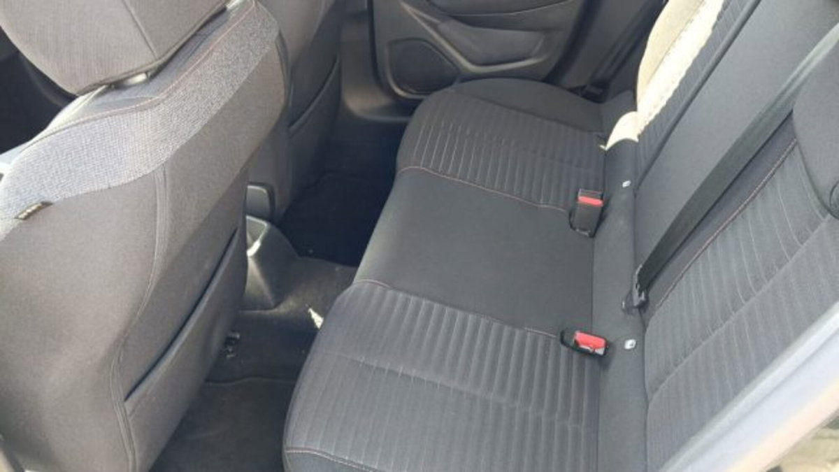 Peugeot 208 1.2 puretech Active s&s 75cv (14)