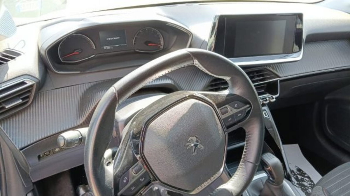 Peugeot 208 1.2 puretech Active s&s 75cv (15)