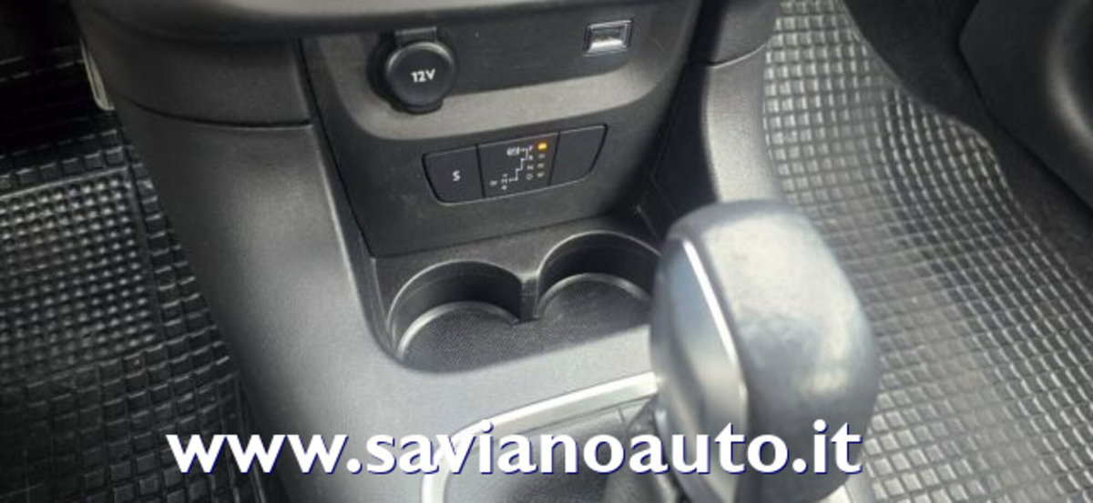 Citroen C3 PureTech 110 S&S EAT6 Shine (8)
