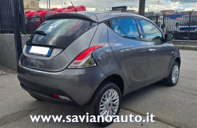 Lancia Ypsilon 0.9 TwinAir 85 CV 5 porte Metano Ecochic Gold (3)