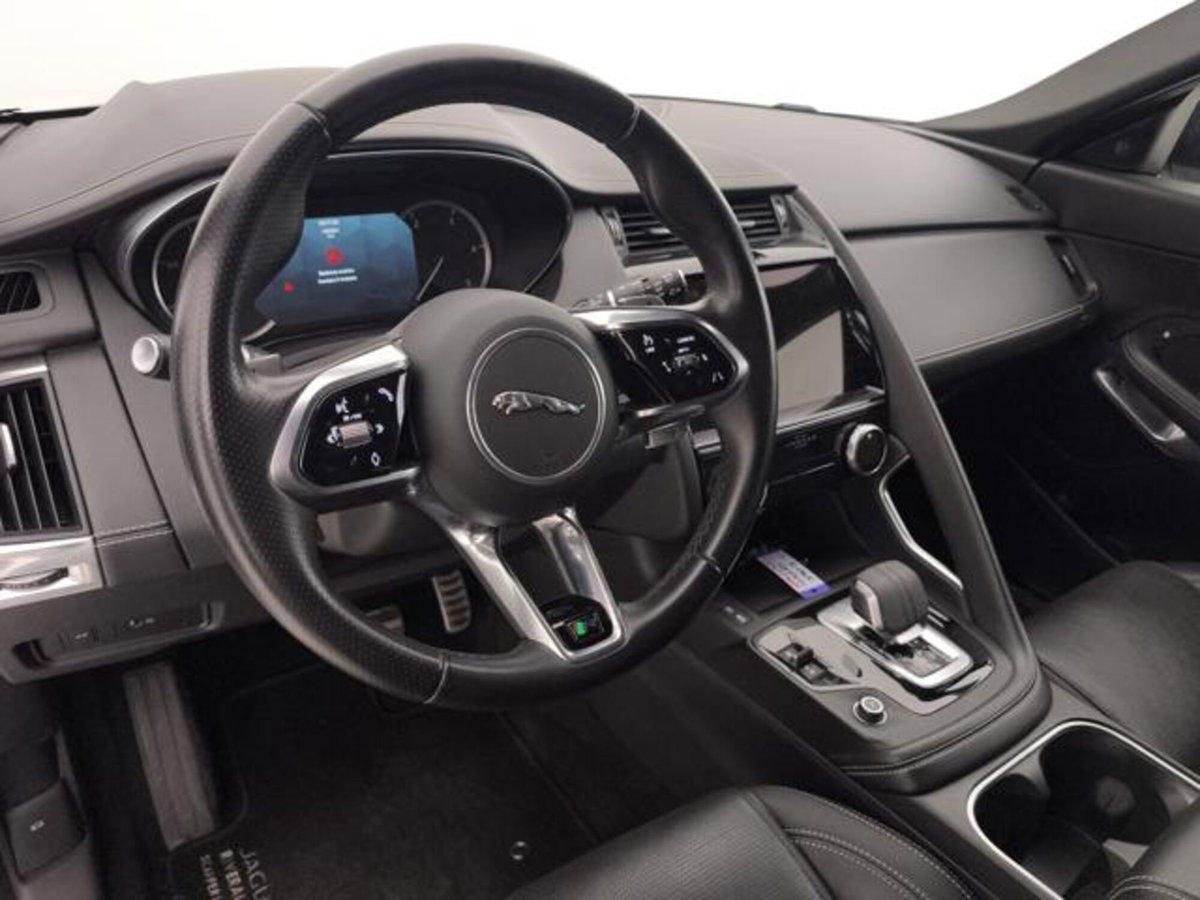 Jaguar E-Pace 2.0d i4 mhev R-Dynamic HSE awd 163cv auto (10)