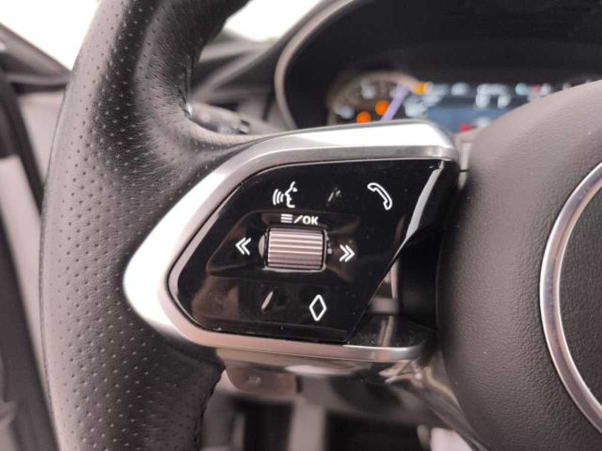 Jaguar E-Pace 2.0d i4 mhev R-Dynamic HSE awd 163cv auto (14)