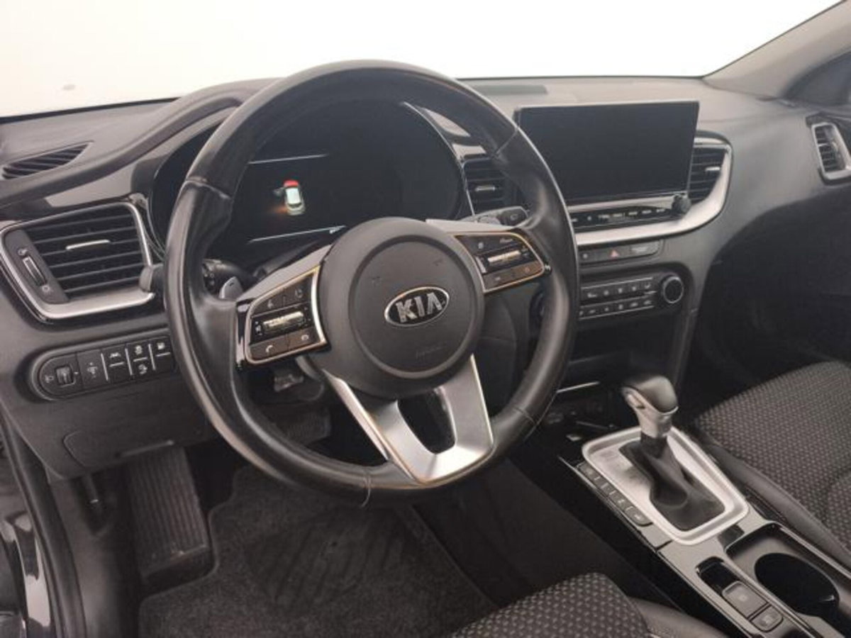 Kia XCeed 1.6 GDi 141 CV PHEV DCT High Tech (10)