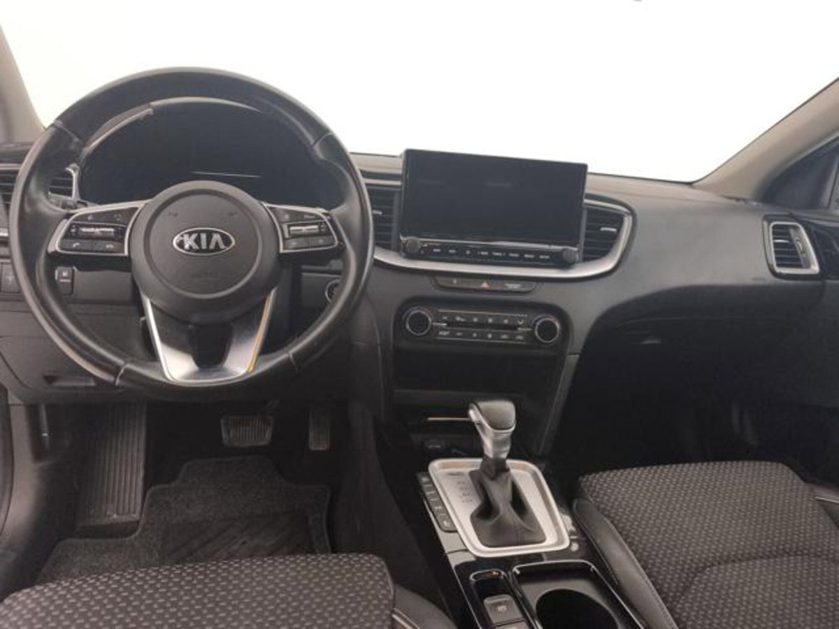 Kia XCeed 1.6 GDi 141 CV PHEV DCT High Tech (12)