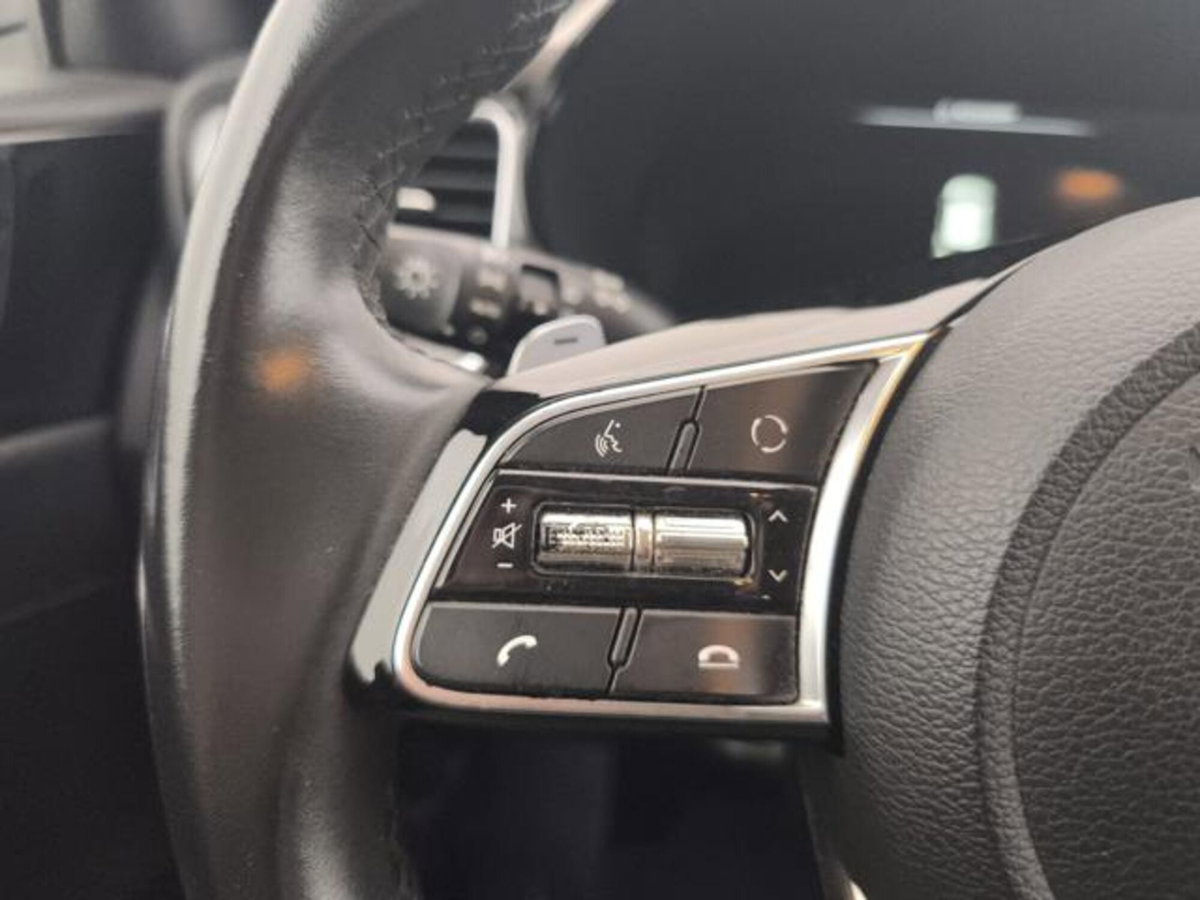 Kia XCeed 1.6 GDi 141 CV PHEV DCT High Tech (14)