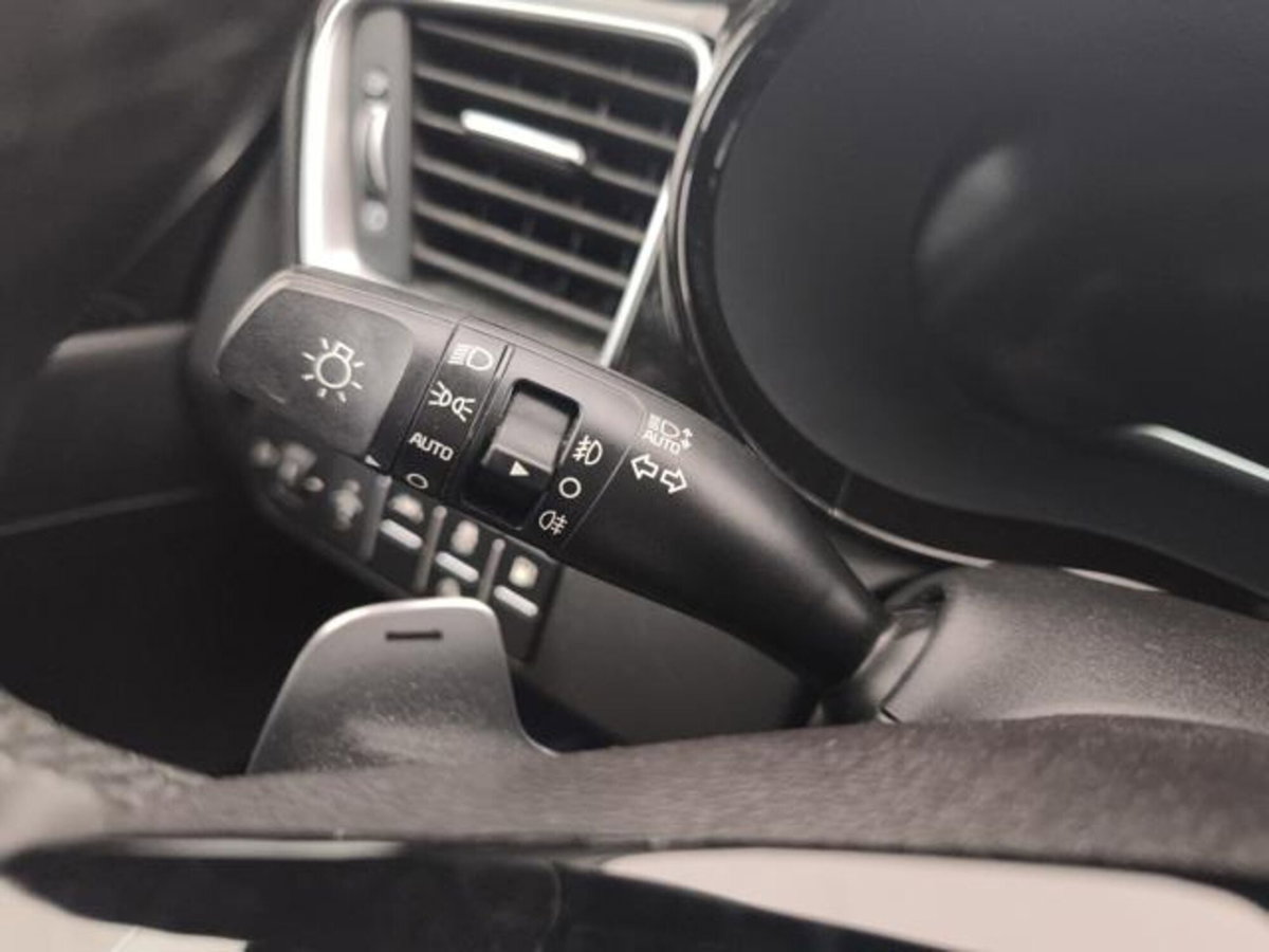 Kia XCeed 1.6 GDi 141 CV PHEV DCT High Tech (15)