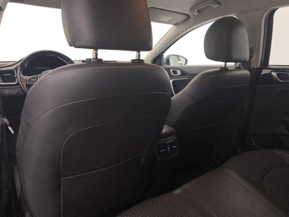 Kia XCeed 1.6 GDi 141 CV PHEV DCT High Tech (20)
