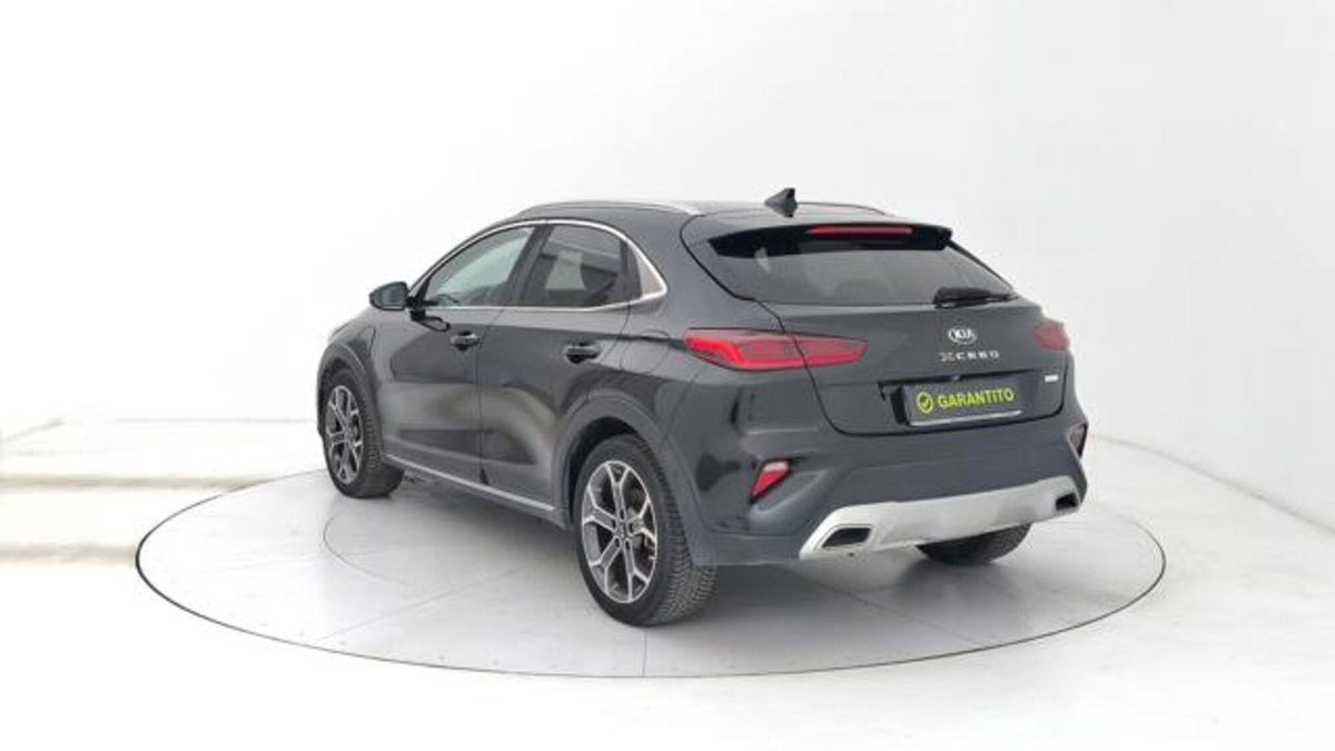 Kia XCeed 1.6 GDi 141 CV PHEV DCT High Tech (3)