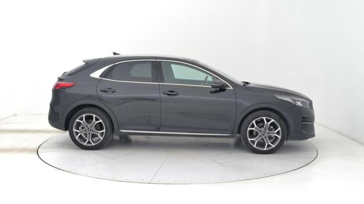 Kia XCeed 1.6 GDi 141 CV PHEV DCT High Tech (6)