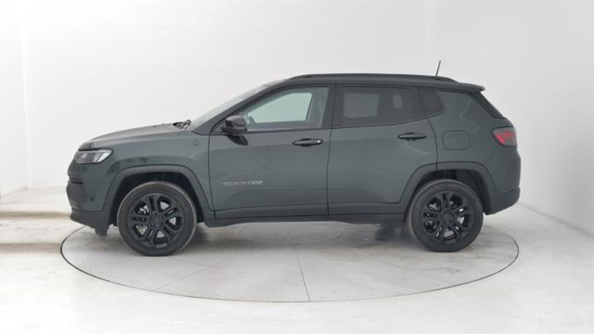 Jeep Compass 1.3 turbo t4 phev North Star 4xe auto (2)