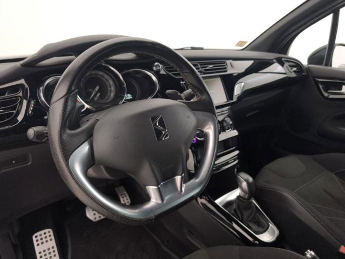 Ds DS 3 Cabrio DS 3 PureTech 110 S&S EAT6 Performance Line Cabrio (10)