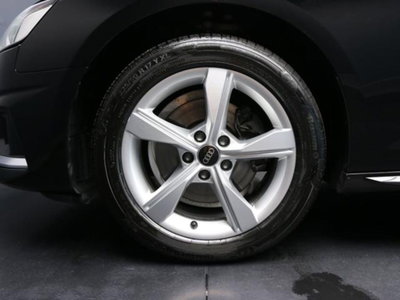Audi A4 Avant 35 TDI/163 CV S tronic Business Advanced (14)