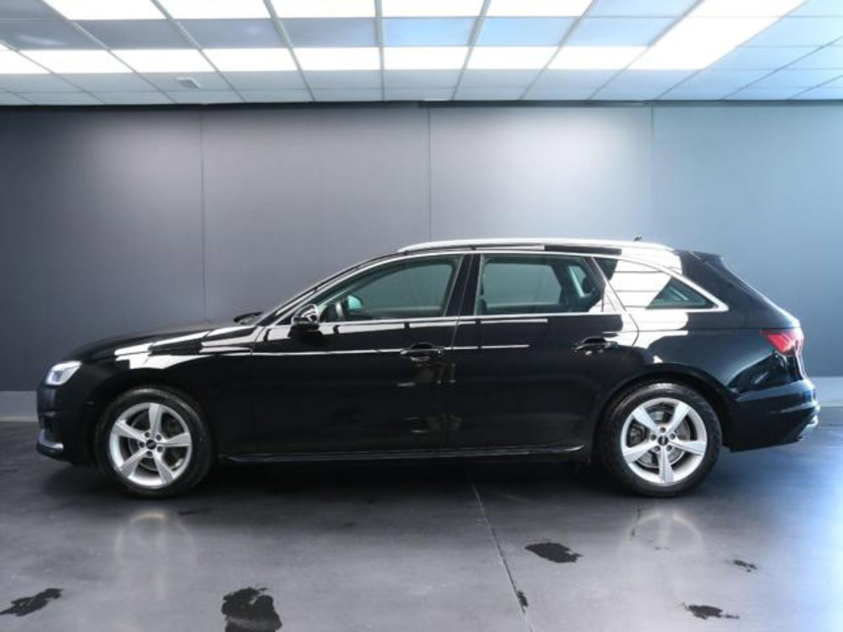 Audi A4 Avant 35 TDI/163 CV S tronic Business Advanced (15)
