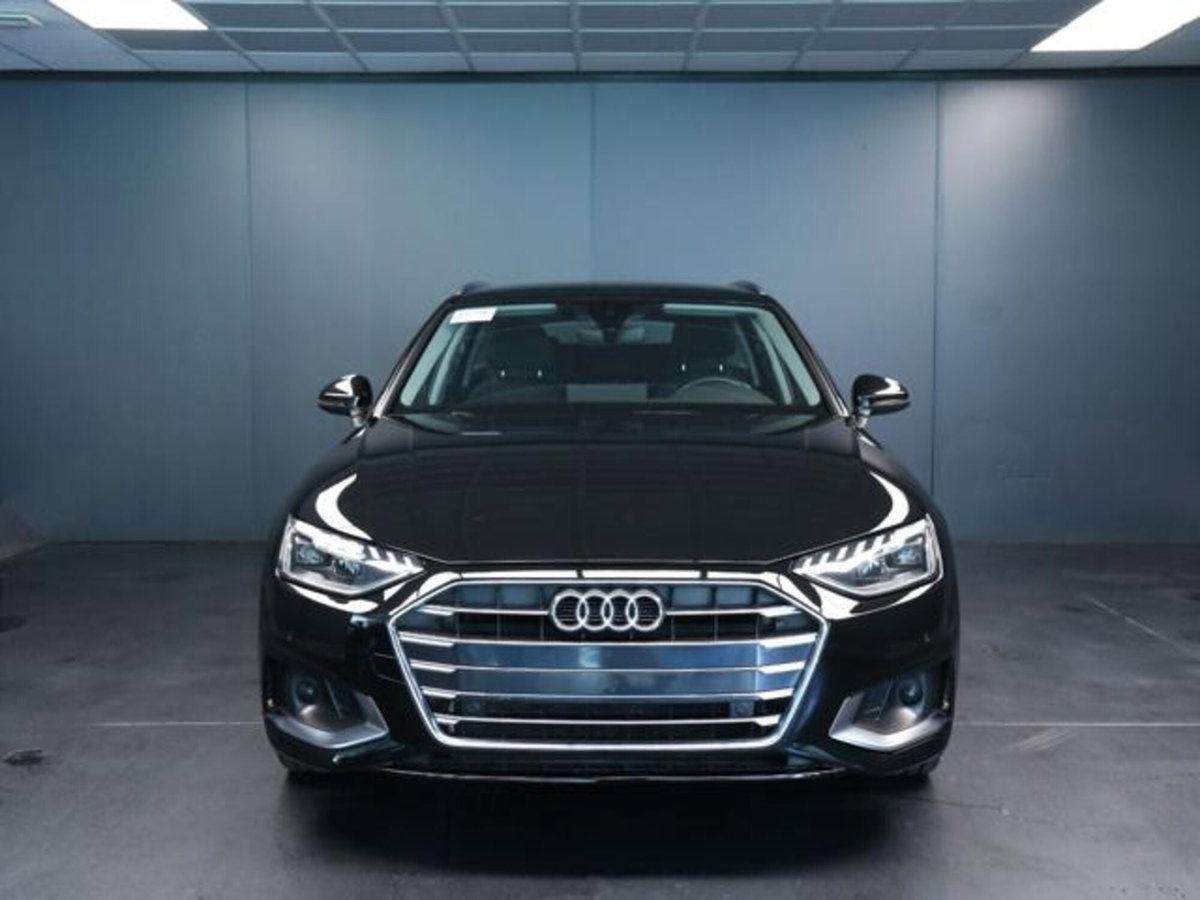 Audi A4 Avant 35 TDI/163 CV S tronic Business Advanced (2)
