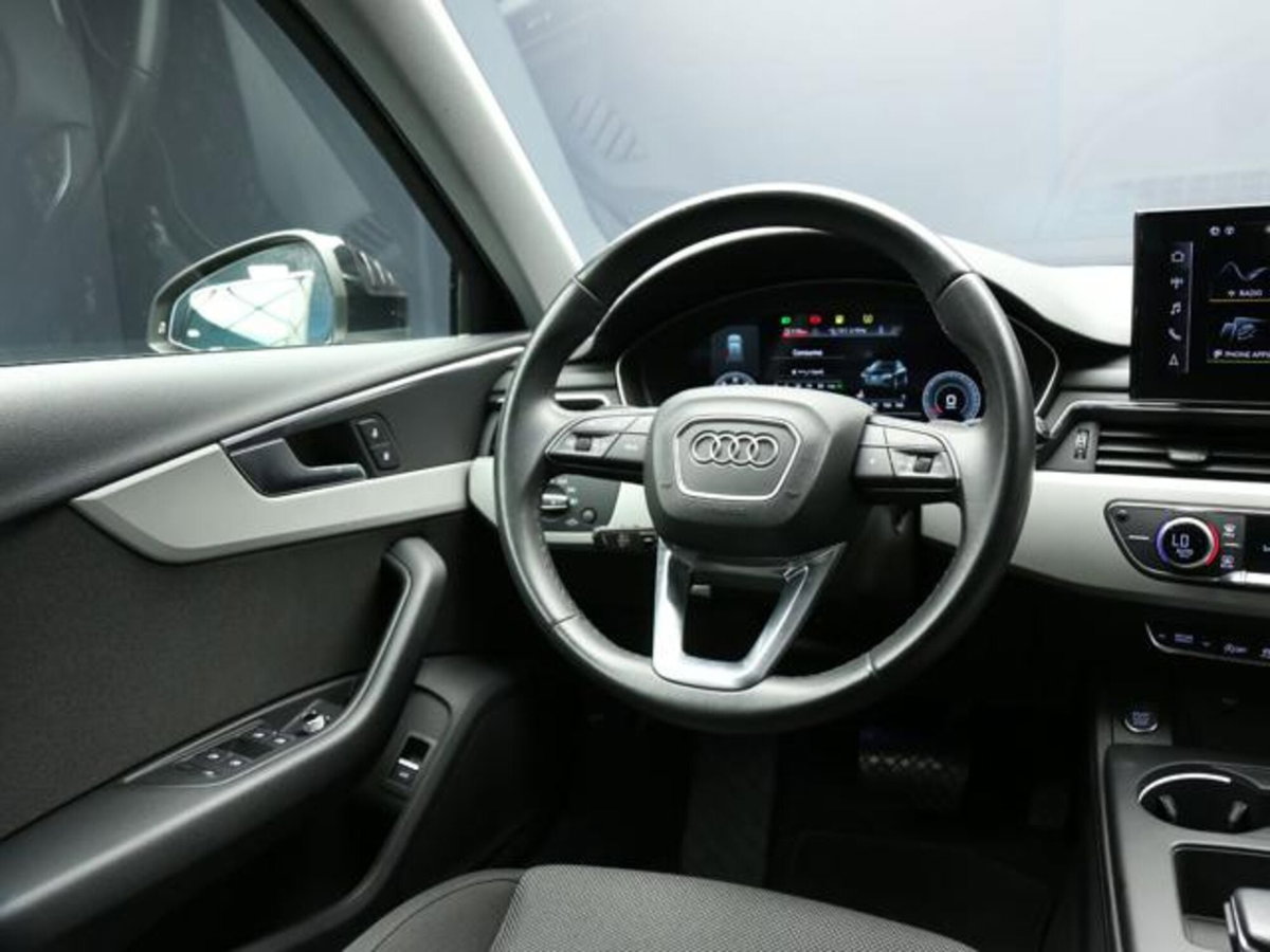 Audi A4 Avant 35 TDI/163 CV S tronic Business Advanced (9)