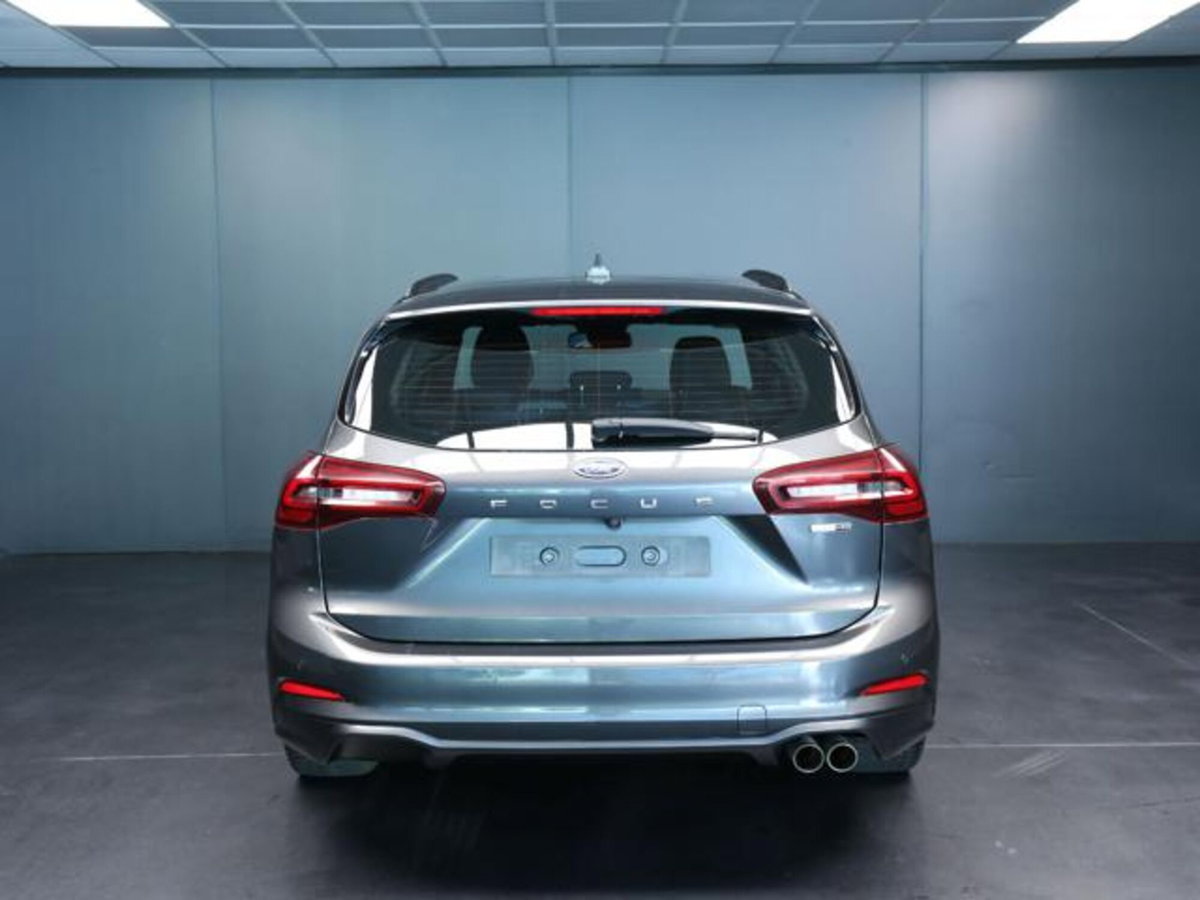 Ford Focus Station Wagon 1.0 EcoBoost Hybrid 155 CV SW ST-Line (4)