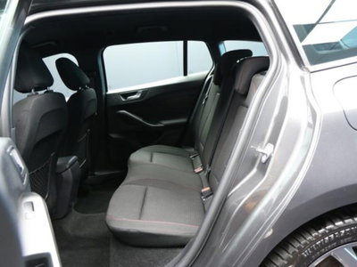Ford Focus Station Wagon 1.0 EcoBoost Hybrid 155 CV SW ST-Line (8)