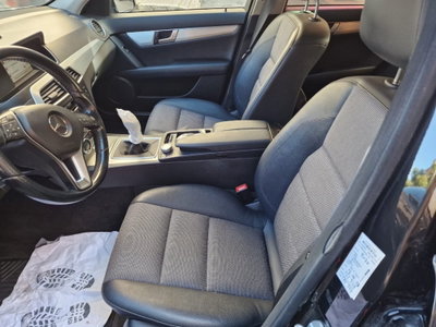 Mercedes-Benz Classe C Station Wagon 220 d Exclusive (15)