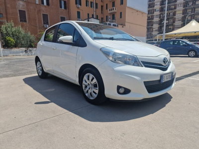 Toyota Yaris 1.3 5 porte Active usata
