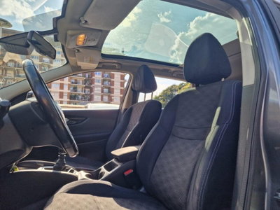 Nissan Qashqai 1.6 dCi 4WD Tekna (14)