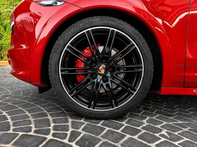 Porsche Cayenne 4.8 GTS (4)