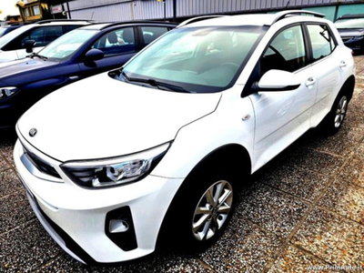 Kia Stonic 1.6 CRDi 110 CV Style (2)