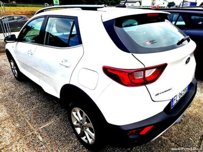 Kia Stonic 1.6 CRDi 110 CV Style (8)
