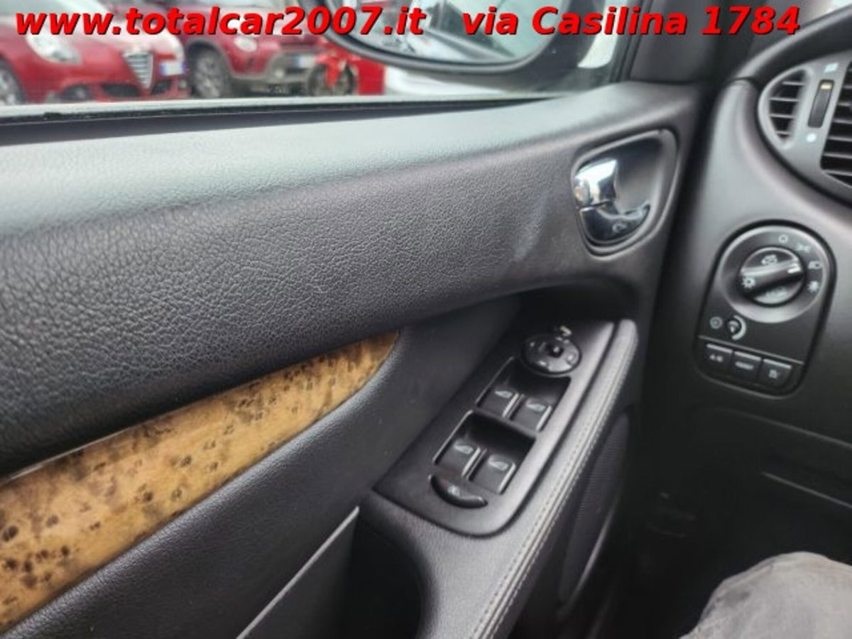 Jaguar X-Type 3.0 V6 24V cat Executive (15)
