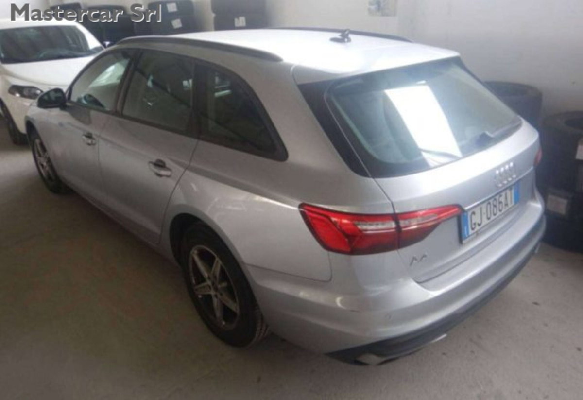 Audi A4 Avant 30 2.0 tdi mhev Business Advanced 136cv s-tronic (3)