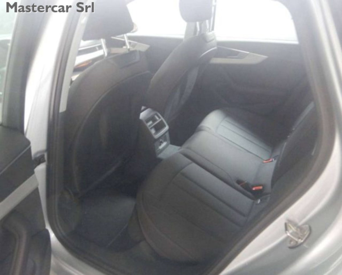 Audi A4 Avant 30 2.0 tdi mhev Business Advanced 136cv s-tronic (7)