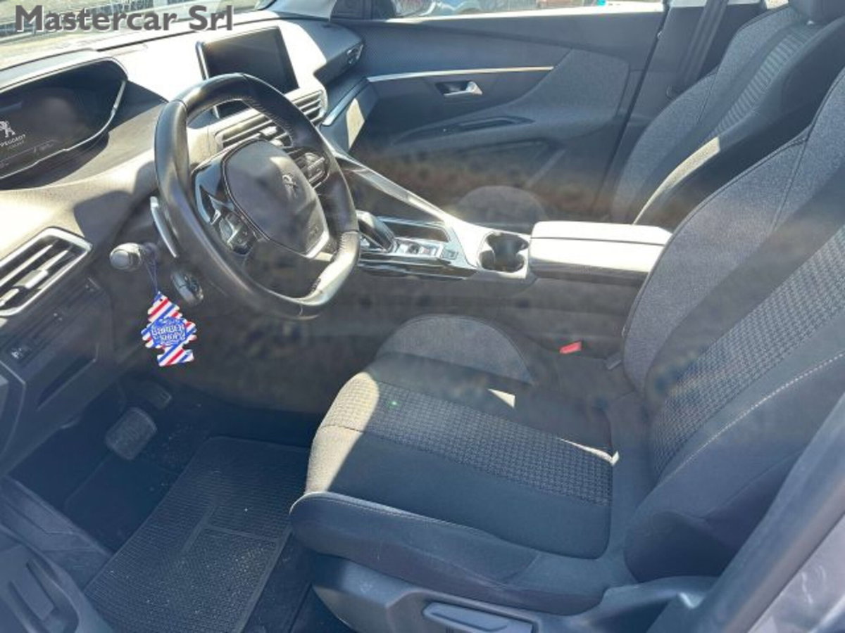 Peugeot 3008 BlueHDi 130 S&S Business (12)