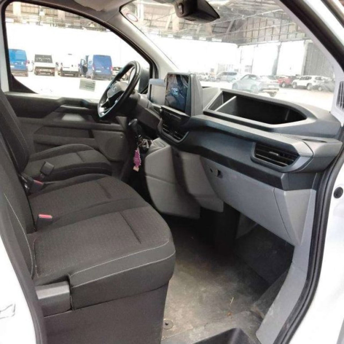 Ford Transit Custom  320 2.0 ecoblue 136cv combi M1 Trend L1H1 (8)