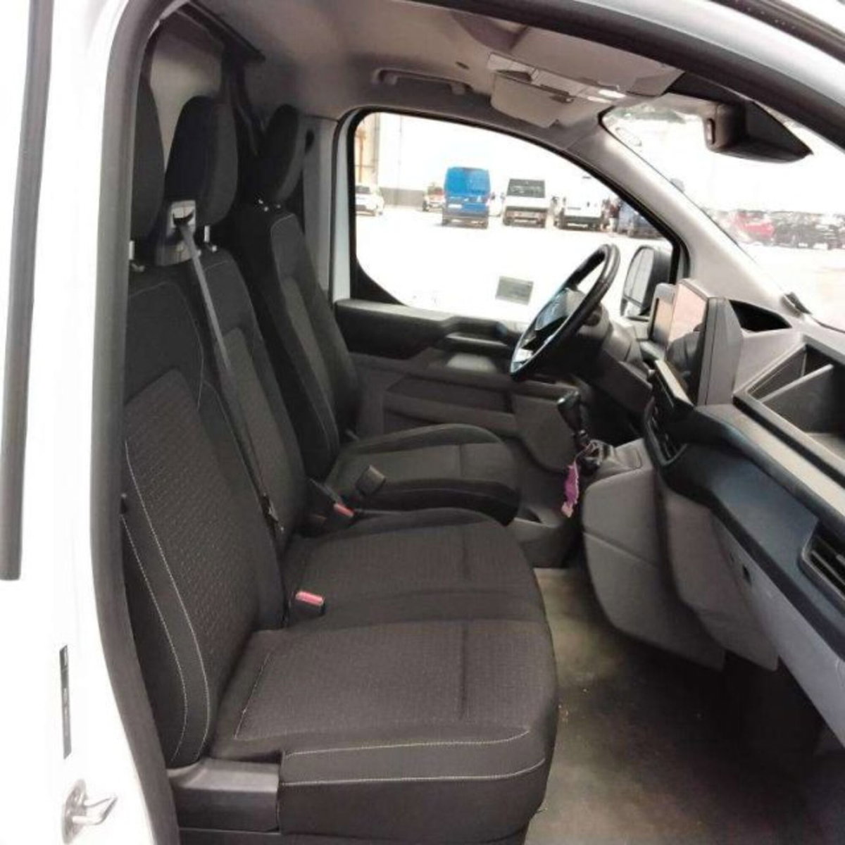 Ford Transit Custom  320 2.0 ecoblue 136cv combi M1 Trend L1H1 (9)