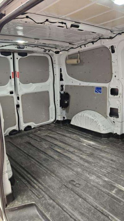 Ford Transit Custom  320 2.0 ecoblue 136cv combi M1 Trend L1H1 (11)