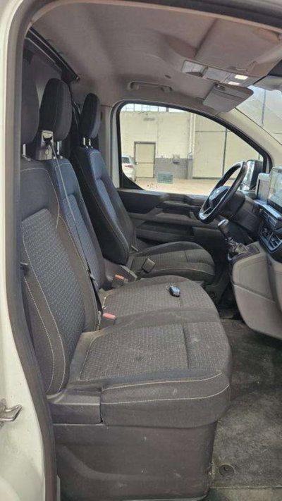 Ford Transit Custom  320 2.0 ecoblue 136cv combi M1 Trend L1H1 (9)