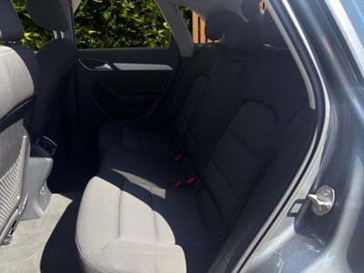 Audi Q3 2.0 TDI 120 CV (15)