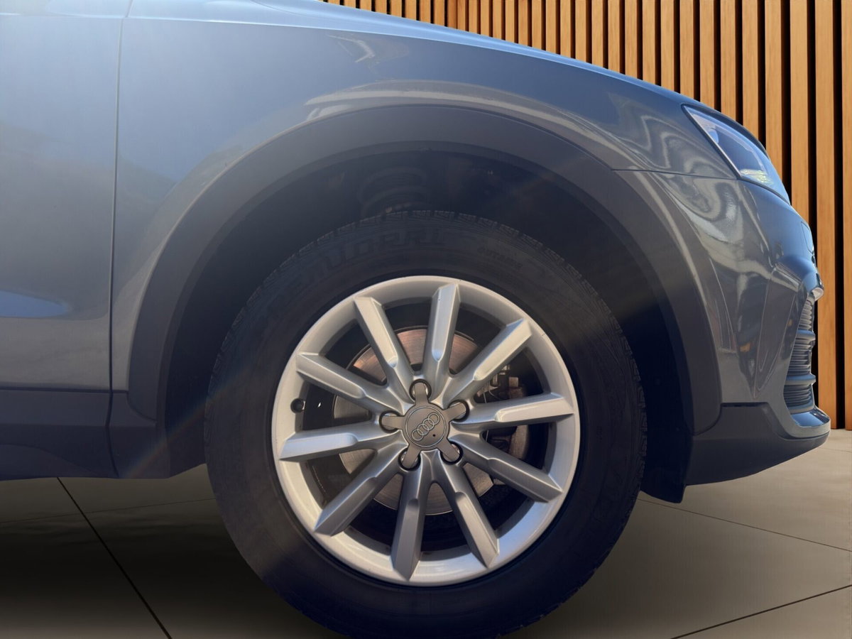 Audi Q3 2.0 TDI 120 CV (18)