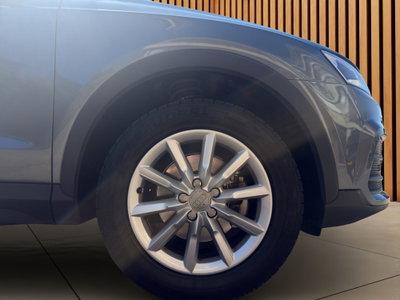 Audi Q3 2.0 TDI 120 CV (18)