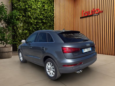 Audi Q3 2.0 TDI 120 CV (4)
