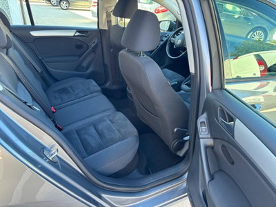 Volkswagen Golf 1.6 TDI DPF 5p. Highline (12)
