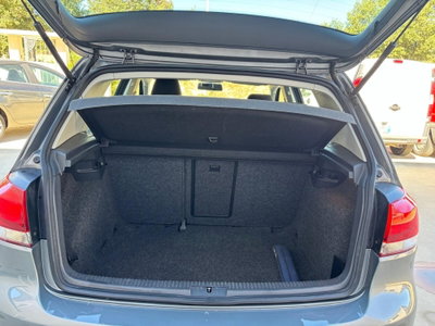 Volkswagen Golf 1.6 TDI DPF 5p. Highline (13)