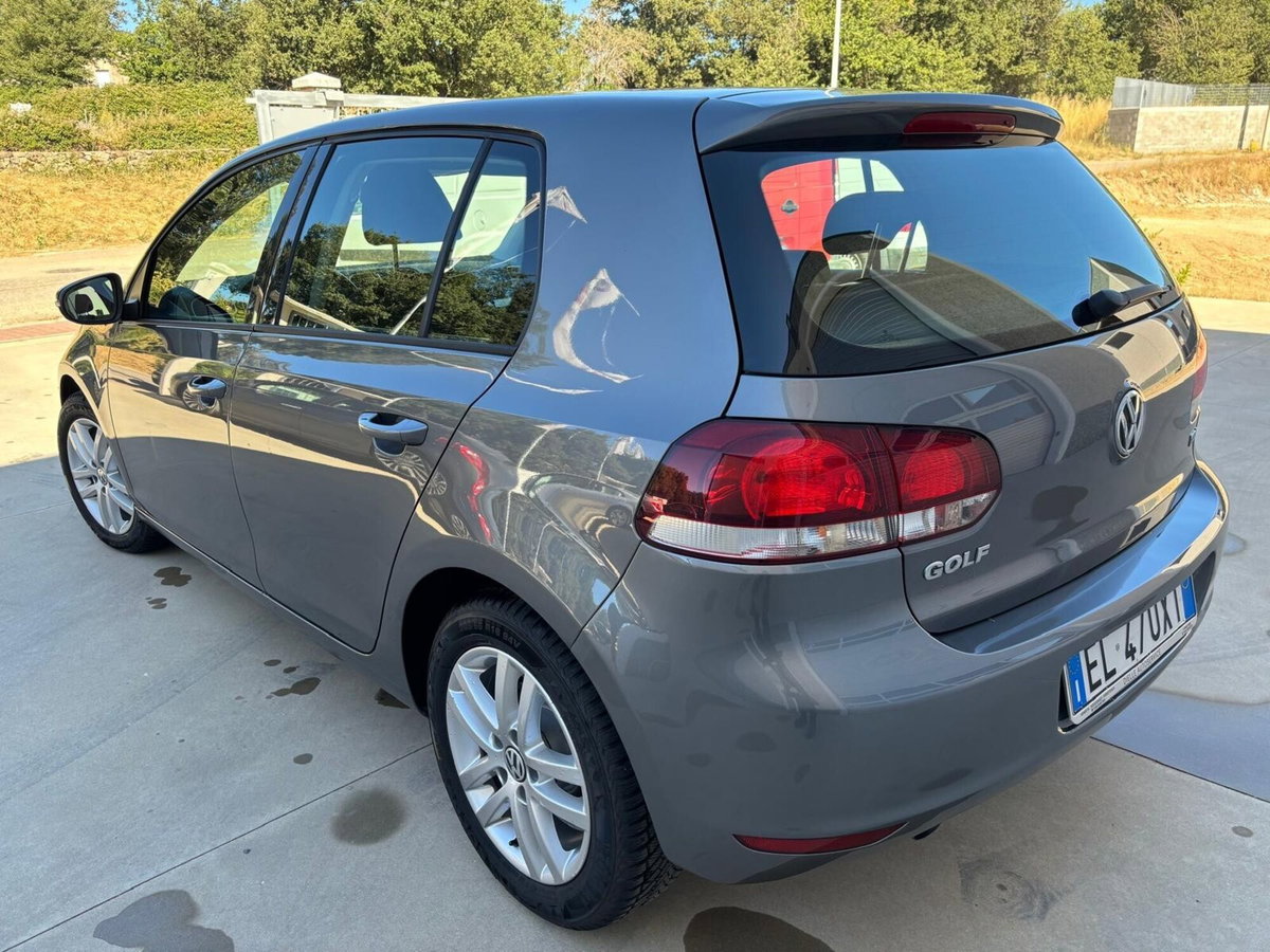Volkswagen Golf 1.6 TDI DPF 5p. Highline (6)